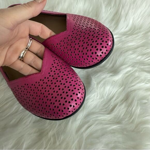 Dansko | Neely Flats Pink Perforated Leather Comfort Cut-Out Ballet Fuchsia 39 9 - Picture 4 of 9